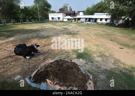 Birsingha Vidyasagar Primary School. Birsingha village (birthplace of Ishwar Chandra Vidyasagar), West Midnapore, West Bengal. India. Stock Photo