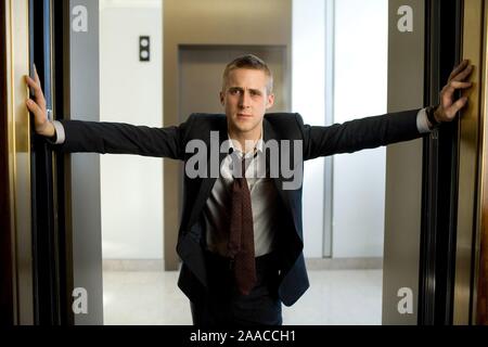 RYAN GOSLING in FRACTURE (2007), directed by GREGORY HOBLIT. Credit: NEW LINE CINEMA / Album Stock Photo