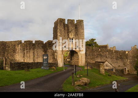 The entrance to Farleigh Hungerford Castle, Somerset, England, UK Stock Photo