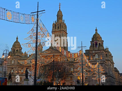 Glasgow Christmas Festive Lights at dusk, George Square, Glasgow, Scotland, UK, G2 1AL Stock Photo