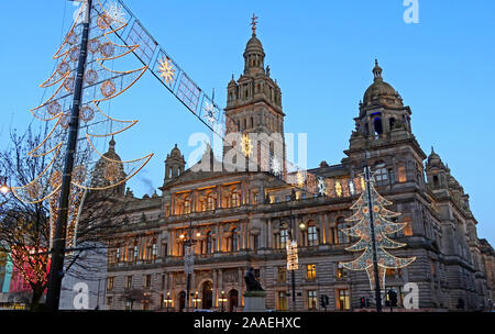 Glasgow Christmas Festive Lights at dusk, George Square, Glasgow, Scotland, UK, G2 1AL Stock Photo