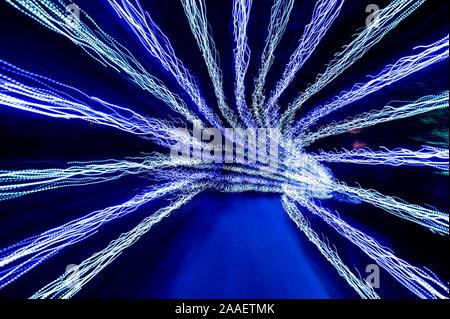 Blenheim Palace, Oxfordshire, UK. 21st Nov, 2019. Light installations in the grounds of Blenheim Palace as part of their Christmas celebrations. Credit: Andrew Walmsley/Alamy Live News Stock Photo