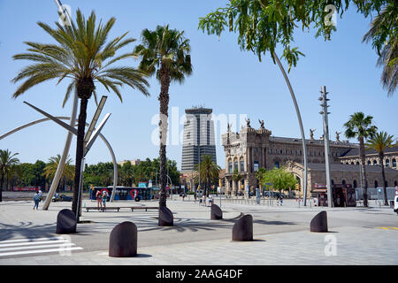 Around the Onades (Waves) by Andreu Alfaro in the port of Barcelona with a view of the Garatge Atarazanas Stock Photo