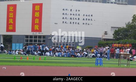 Shenzhen, China: this is the scene of the student sports meeting held by the school Stock Photo