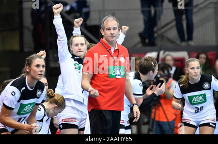 Stuttgart, Germany. 21st Nov, 2019. Handball, women: International match, Germany - Montenegro: Germany's national coach Henk Groener observes the match. Credit: Thomas Kienzle/dpa/Alamy Live News Stock Photo