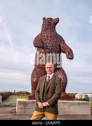 Unveiling of a 5m high bear sculpture to celebrate life of naturalist John Muir by sculptor Andy Scott, Dunbar, East Lothian, Scotland, UK Stock Photo