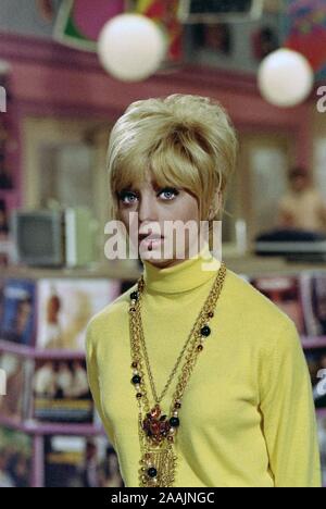 GOLDIE HAWN in CACTUS FLOWER (1969), directed by GENE SAKS. Credit: COLUMBIA PICTURES / Album Stock Photo