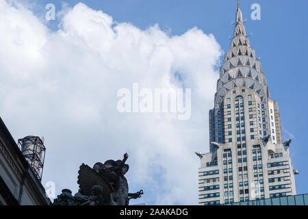 The Chrysler Building is an Art Deco–style skyscraper located on the East Side of Midtown Manhattan in New York City Stock Photo