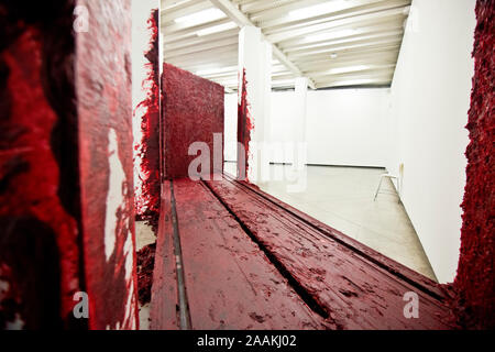 Anish Kapoor: Svayambhu (2007) Stock Photo