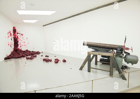 Anish Kapoor: Shooting into the Corner (2008-2009 Stock Photo - Alamy