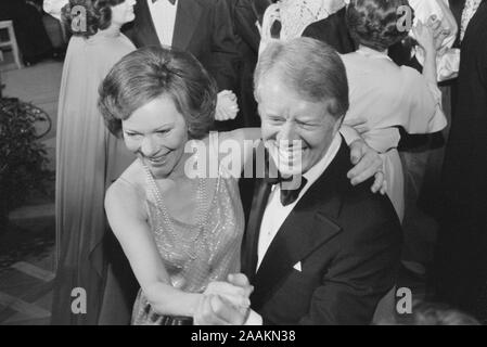 U.S. President Jimmy Carter and First Lady Rosalynn Carter dance at a White House Congressional Ball, Washington, D.C., USA, photograph by Marion S. Trikosko, December 13, 1978 Stock Photo