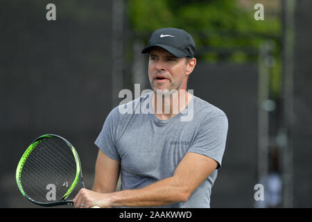 Boca Raton, Florida, USA. 22nd Nov, 2019. Scott Foley playing Tennis at The Boca Raton Resort Tennis Center for the 29th Annual Chris Evert/Raymond James Pro-Celebrity Tennis Classic, on November 22, 2019 in Boca Raton, Florida. People: Scott Foley Credit: Storms Media Group/Alamy Live News Stock Photo