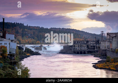 Willamette Falls at sunset in autumn Stock Photo