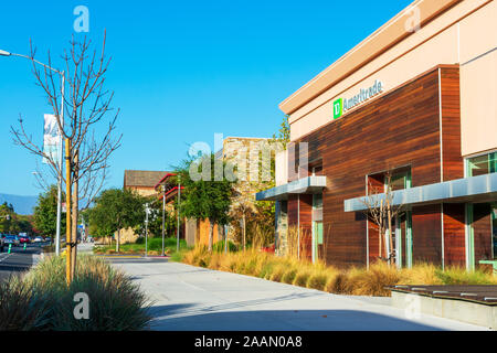 TD Ameritrade branch exterior. TD Ameritrade is a broker that offers an electronic trading platform for the trade of financial assets Stock Photo