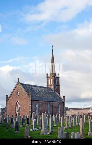 Mearns Coastal Parish, Church of Scotland, St. Cyrus Church with graveyard and gravestones, St. Cyrus, Aberdeenshire, Scotland, UK. Stock Photo