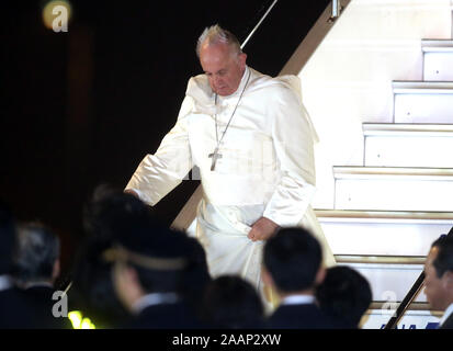 Tokyo, Japan. 23rd Nov, 2019. Pope Francis arrives at Tokyo International airport on a four-day visit to Japan on Saturday, November 23, 2019. Pope Francis will visit Nagasaki and Hiroshima to call for the elimination of nuclear weapons. Credit: Yoshio Tsunoda/AFLO/Alamy Live News Stock Photo