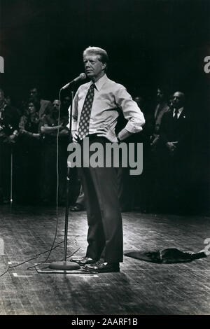 Sep. 09, 1976 - Brooklyn, New York, USA - Democratic Presidential nominee JIMMY CARTER speaks at a microphone on stage during an electioneering event at Brooklyn College. (Credit Image: © Keystone Press Agency/Keystone USA via ZUMAPRESS.com) Stock Photo