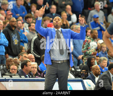 Memphis Head Coach Penny Hardaway, Right, Reacts To A Referee's Call In ...