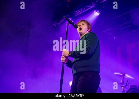 Manchester, UK. 23rd November 2019. Lewis Capaldi performs at the Manchester  Academy  on his completely sold out UK tour, Manchester 2019-11-23 . Credit:  Gary Mather/Alamy Live News Stock Photo