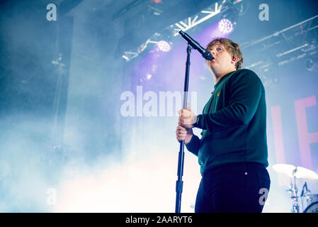 Manchester, UK. 23rd November 2019. Lewis Capaldi performs at the Manchester  Academy  on his completely sold out UK tour, Manchester 2019-11-23 . Credit:  Gary Mather/Alamy Live News Stock Photo