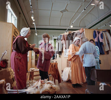 1994 Wakefield city centre market scenes, West Yorkshire, Northern England UK Stock Photo