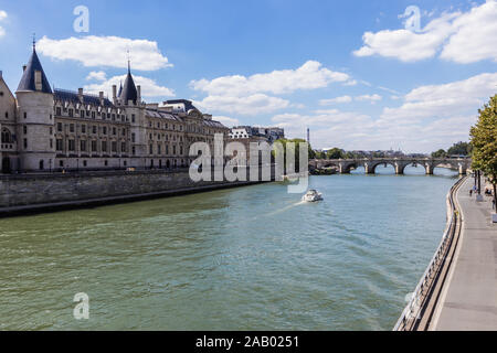 The Seine River, Pont Neuf and Quai de l'Horloge on the sunny day, Paris Stock Photo