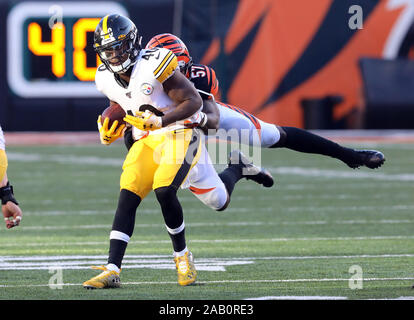 Pittsburgh Steelers running back Kerrith Whyte (40) returns a kickoff  during the first half of an NFL football game against the Buffalo Bills in  Pittsburgh, Sunday, Dec. 15, 2019. (AP Photo/Keith Srakocic