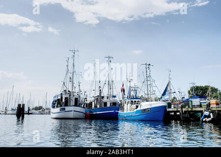 Fischkutter im Hafen Stock Photo