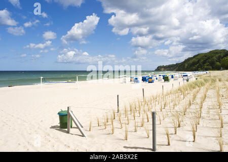 Strandabschnitt mit Strandkörben |Beach with beach chairs| Stock Photo
