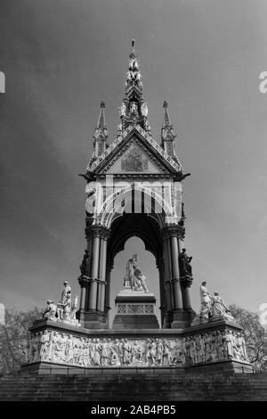 The Prince Albert Memorial, officially titled the Prince Consort National Memorial in Kensington Gardens, Royal Parks, London, England, UK  It was cre Stock Photo