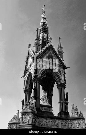 The Prince Albert Memorial, officially titled the Prince Consort National Memorial in Kensington Gardens, Royal Parks, London, England, UK  It was cre Stock Photo