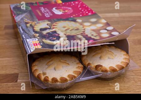 Box of Sainsbury's deep filled mince pies Stock Photo