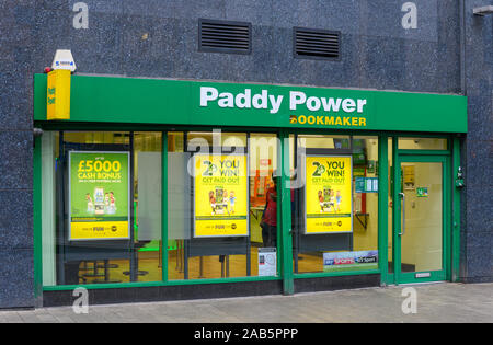 Paddy Power licensed betting shop - bookmaker -, Bull Street, Birmingham, City Centre, Birmingham, West Midlands, England, UK. Stock Photo