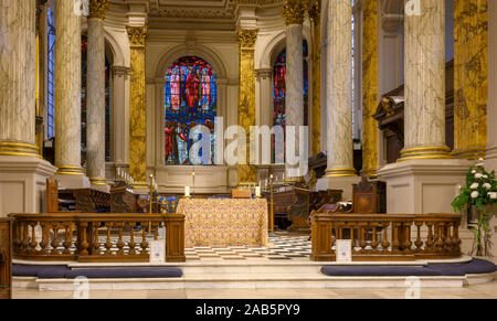 The Altar at St Philip's Cathedral, Birmingham, West Midlands, England, UK Stock Photo