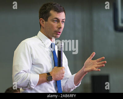 Creston, Iowa, USA. 25th Nov, 2019. Mayor PETE BUTTIGIEG speaks during a campaign event in Creston, IA. Buttigieg, the mayor of South Bend, Indiana, is campaigning to the Democratic nominee for the US presidency. Iowa traditionally hosts the the first selection event of the presidential election cycle. The Iowa Caucuses will be on Feb. 3, 2020. Credit: Jack Kurtz/ZUMA Wire/Alamy Live News Stock Photo