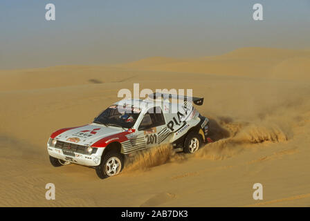 Rally Paris Dakar 1995 Stock Photo - Alamy