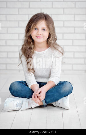 Portrait of 7 year old girl Stock Photo - Alamy