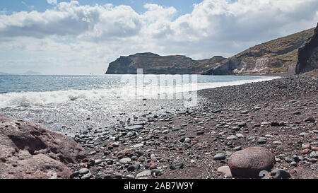 Der Strand auf Santorini in Griechenland Stock Photo