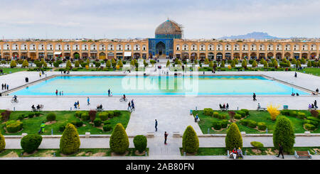 Sheikh Loftallah Mosque, Maydam-e Iman square, UNESCO World Heritage Site, Esfahan, Iran, Middle East Stock Photo