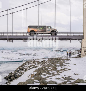 Jokulsarbru bridge, Jokulsarlon Glacial Lagoon, Iceland Stock Photo
