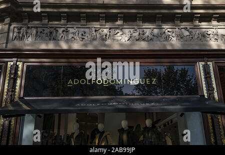 Shopping on Passeig de Gràcia