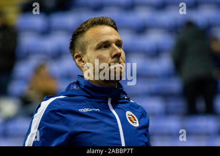 Reading, UK. 26th Nov, 2019. Chris Gunter of Reading warms up before kick off. EFL Skybet championship match, Reading v Leeds Utd at the Madejski Stadium in Reading on Tuesday 26th November 2019. this image may only be used for Editorial purposes. Editorial use only, license required for commercial use. No use in betting, games or a single club/league/player publications. pic by Lewis Mitchell/Andrew Orchard sports photography/Alamy Live news Credit: Andrew Orchard sports photography/Alamy Live News Stock Photo