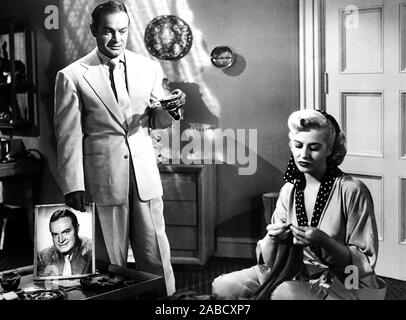 THE LEMON DROP KID, from left: Marilyn Maxwell, Bob Hope on set, 1951 ...