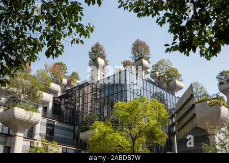 A view of 1000 trees, a commercial and entertainment complex owned by Tian An China Investments Company Limited, along the Suzhou River in Putuo distr Stock Photo