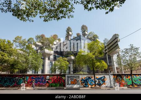 A view of 1000 trees, a commercial and entertainment complex owned by Tian An China Investments Company Limited, along the Suzhou River in Putuo distr Stock Photo