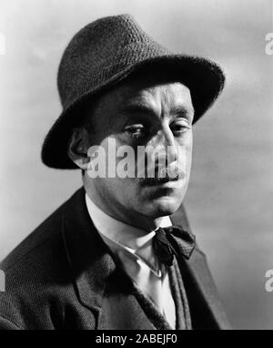 A Run for your Money (1949) Alec Guinness, Date: 1949 Stock Photo - Alamy