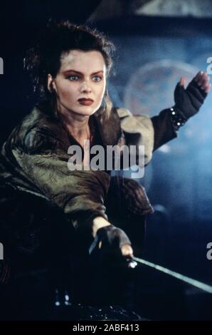 johnny-mnemonic-dina-meyer-1995-tristar-courtesy-everett