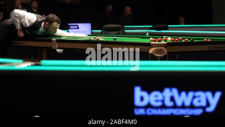 Duane Jones in action against Ding Junhui during day two of the Betway UK Championship at the York Barbican. Stock Photo