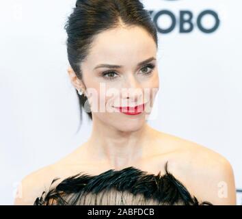 Abigail Spencer wearing dress by Valentino attends 47th International Emmy  Awards at Hilton hotel (Photo by Lev Radin/Pacific Press Stock Photo - Alamy
