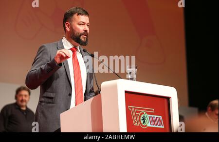 Berlin, Germany. 27th Nov, 2019. General Assembly 1st FC Union Berlin, Verti Music Hall. Press spokesman Christian Arbeit speaks to the members. Credit: Andreas Gora/dpa/Alamy Live News Stock Photo